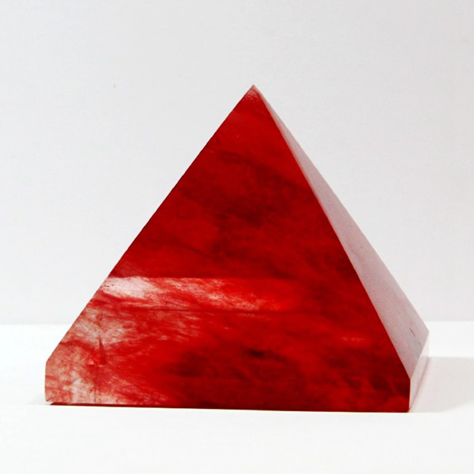 Piramide di cristallo rosso fuso – Ornamento piramidale di cristallo rosso | per scrivania da ufficio e decorazioni per la casa, piramide energetica Feng Shui, accessorio per meditazione Reiki,