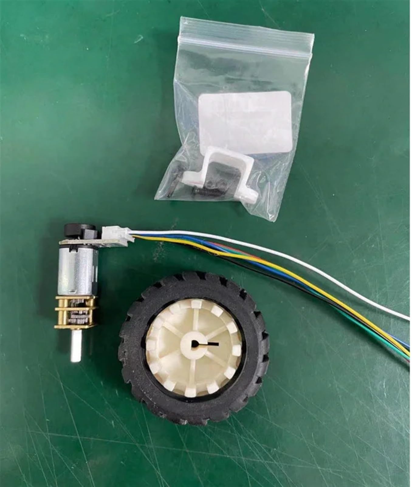 Mikrogetriebemotor N20 DC 6 V, mit Encoder, Räder mit 43 mm Durchmesser, N20-Halterungen, Schrauben, 1 Stück (39 U/min)
