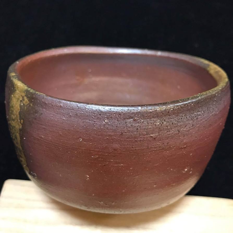 Amazon.co.jp: 人間国宝 陶芸家伊勢崎 淳備前茶碗 高台内掻き銘