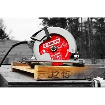 Diablo Framing Saw Blade with Perma-Shield - 2-Pack Tracking Point Tooth Design for Efficient Cutting - 7-1/4 x 24-Tooth - D0724A