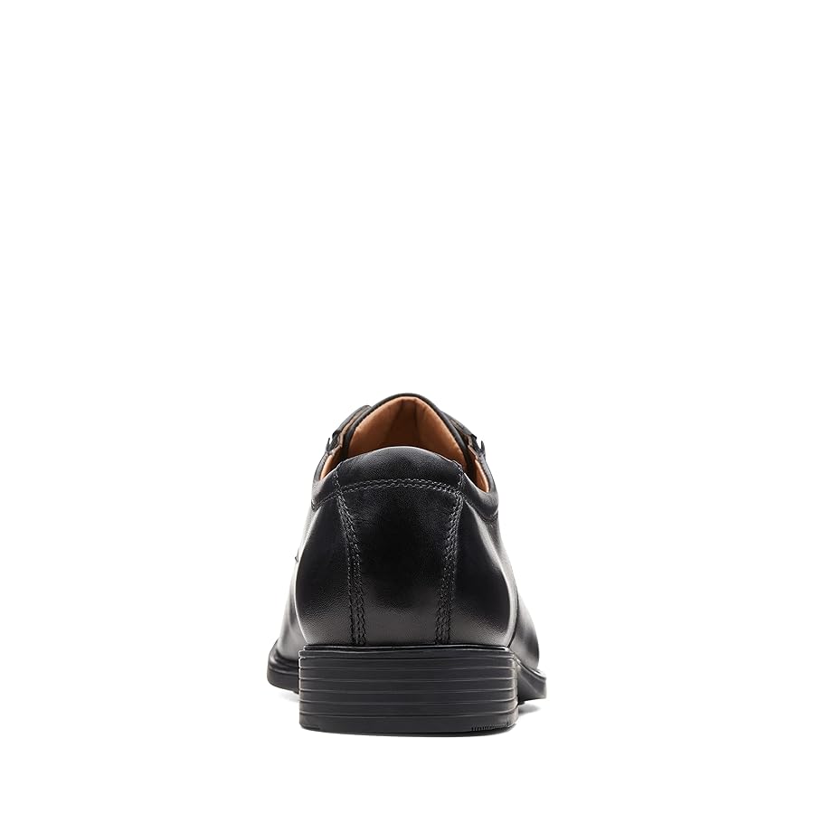 【新品未使用】Clarks Tilden Plain ブラックレザー 楽天市場】【最大1000円OFFクーポン 11日1:59迄】【クリアランス