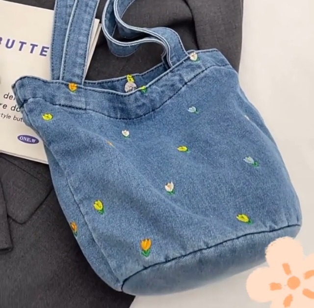 新作☆お出掛けトート☆3way☆手刺繍☆ショルダー付☆ヴィンテージデニム 予約販売】フラワー刺繍デニムトートバッグ | KISHIKA