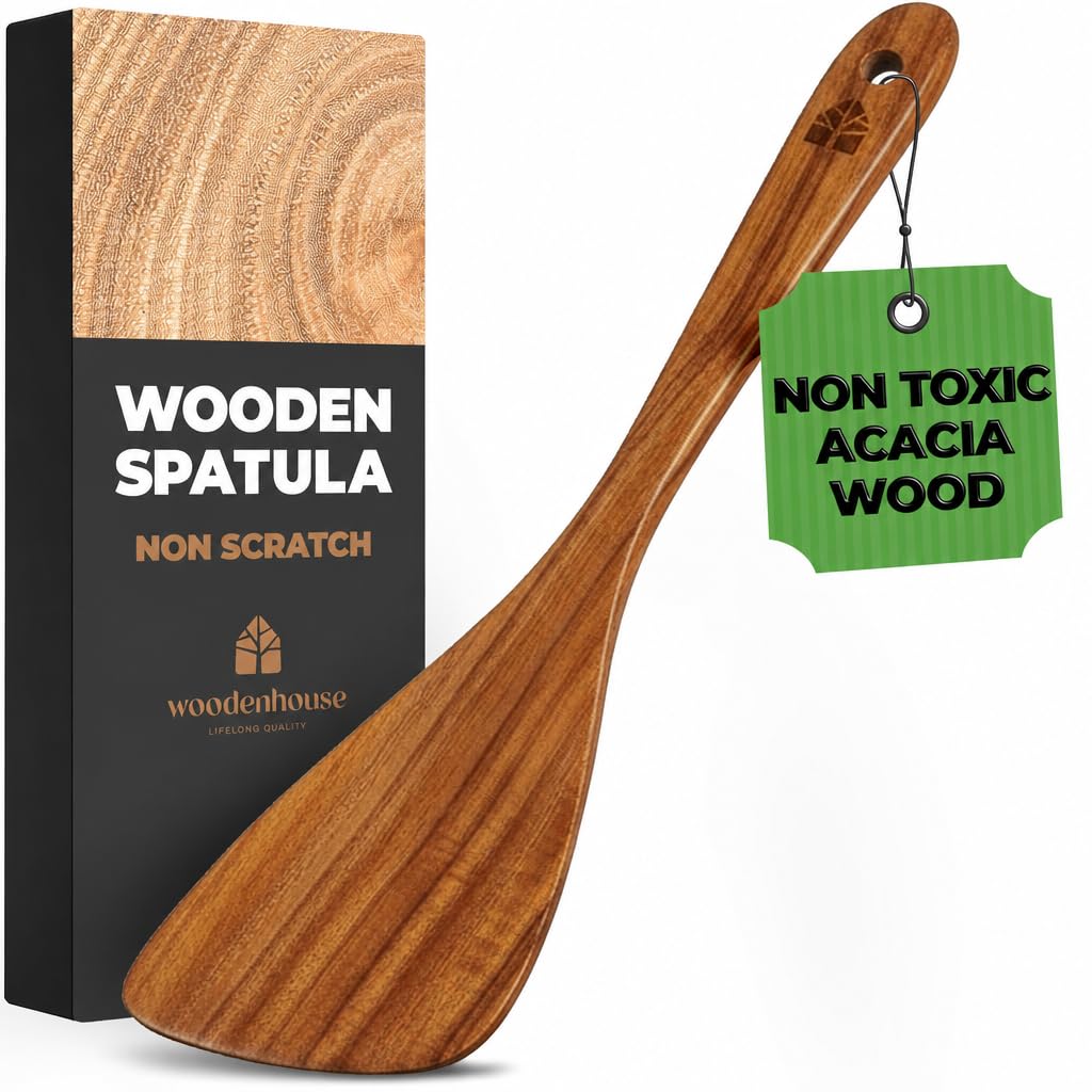Spatule en bois d'acacia pour cuisiner de bons petits plats en famille