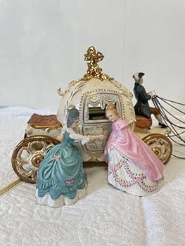 カポディモンテ　B.marli作　陶器製 家族と馬車の置物　アンティーク アンティーク 馬車の陶器の置物 フランス - メルカリ