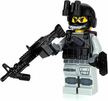 Battle Brick 1.6 Inches Tall Army Helicopter Crew Chief Soldier Collectible Custom Minifigure | Genuine Military Minifig | Packaged in the USA | Great Gift for Teen to Adult AFOL