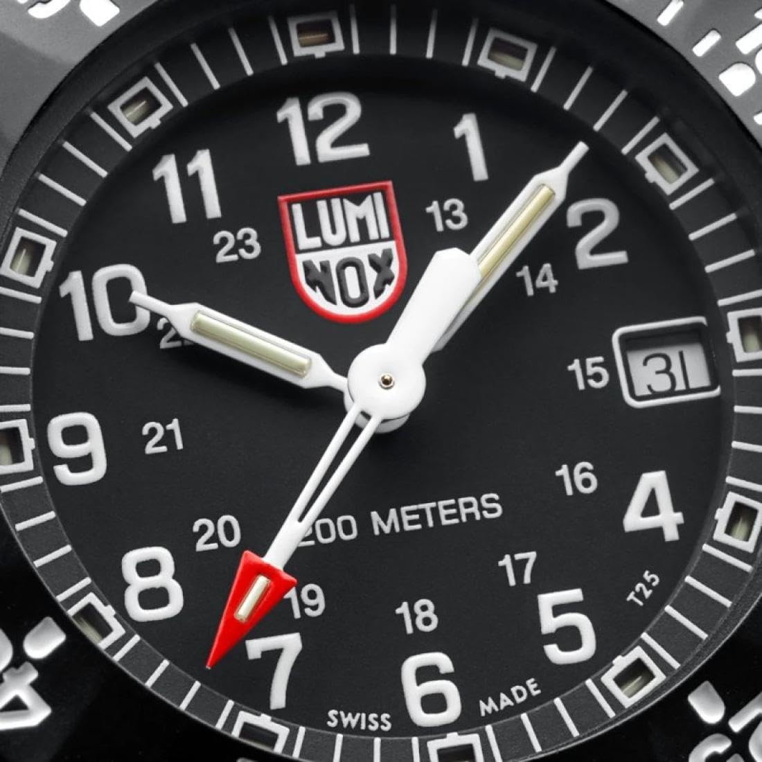 Luminox Reloj de Pulsera Heritage Navy Seal, Cristal de Zafiro, Movimiento de Cuarzo ETA, Carcasa CARBONOX, Resistente al Agua hasta 200 m, 30 Aniversario, Resistente y Elegante