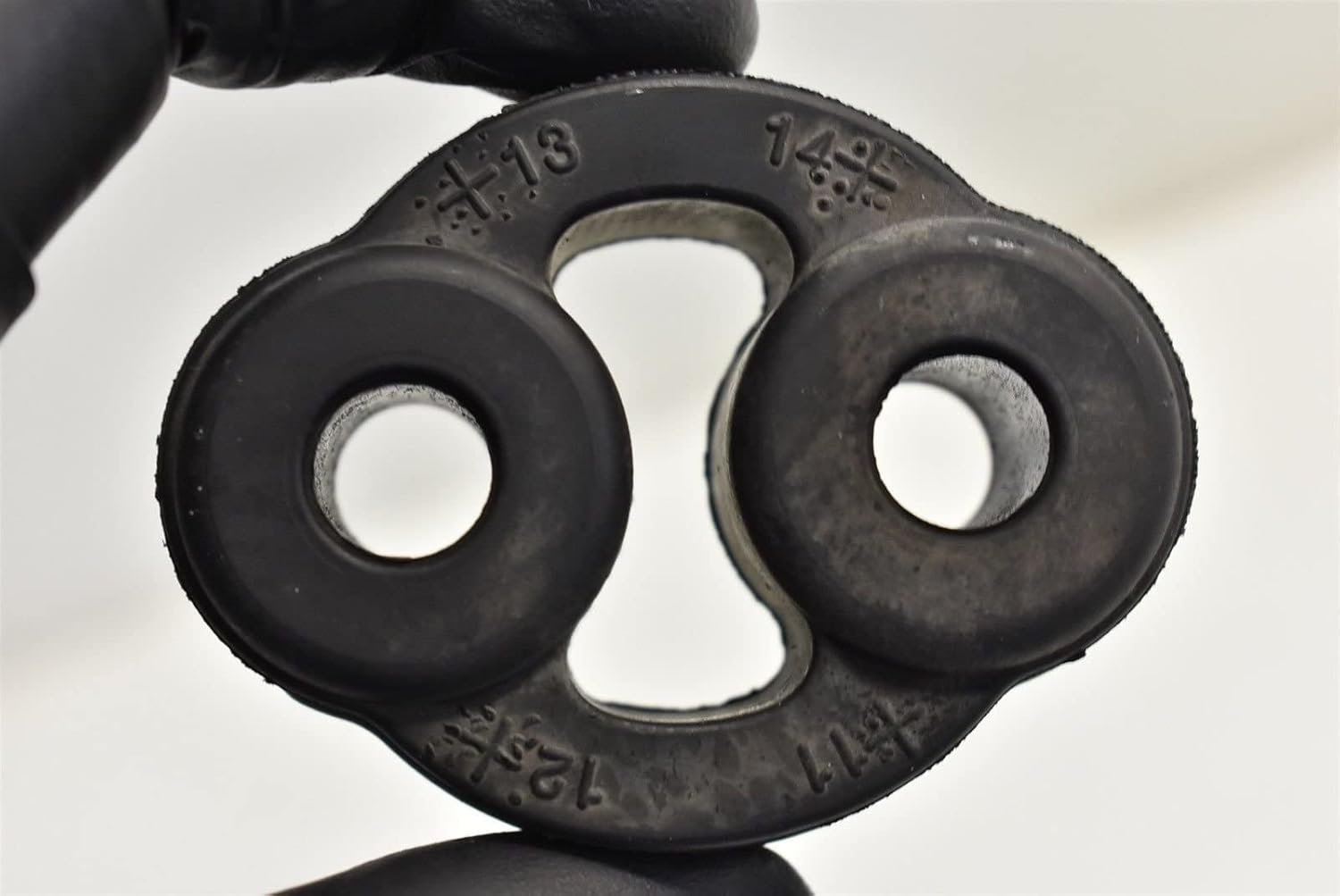 Genuine OEM 28768-36000 Exhaust Pipe Hanger / 2876836000 for Hyundai Veloster 12-17 Santa Fe 10-12 Sonata 99-05 XG350 02-05 XG300 01 Elantra 95 Scoupe 91-92 Kia