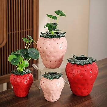 Amazon.com: WAIT FLY Cute Strawberry Shaped Ceramic Vase for