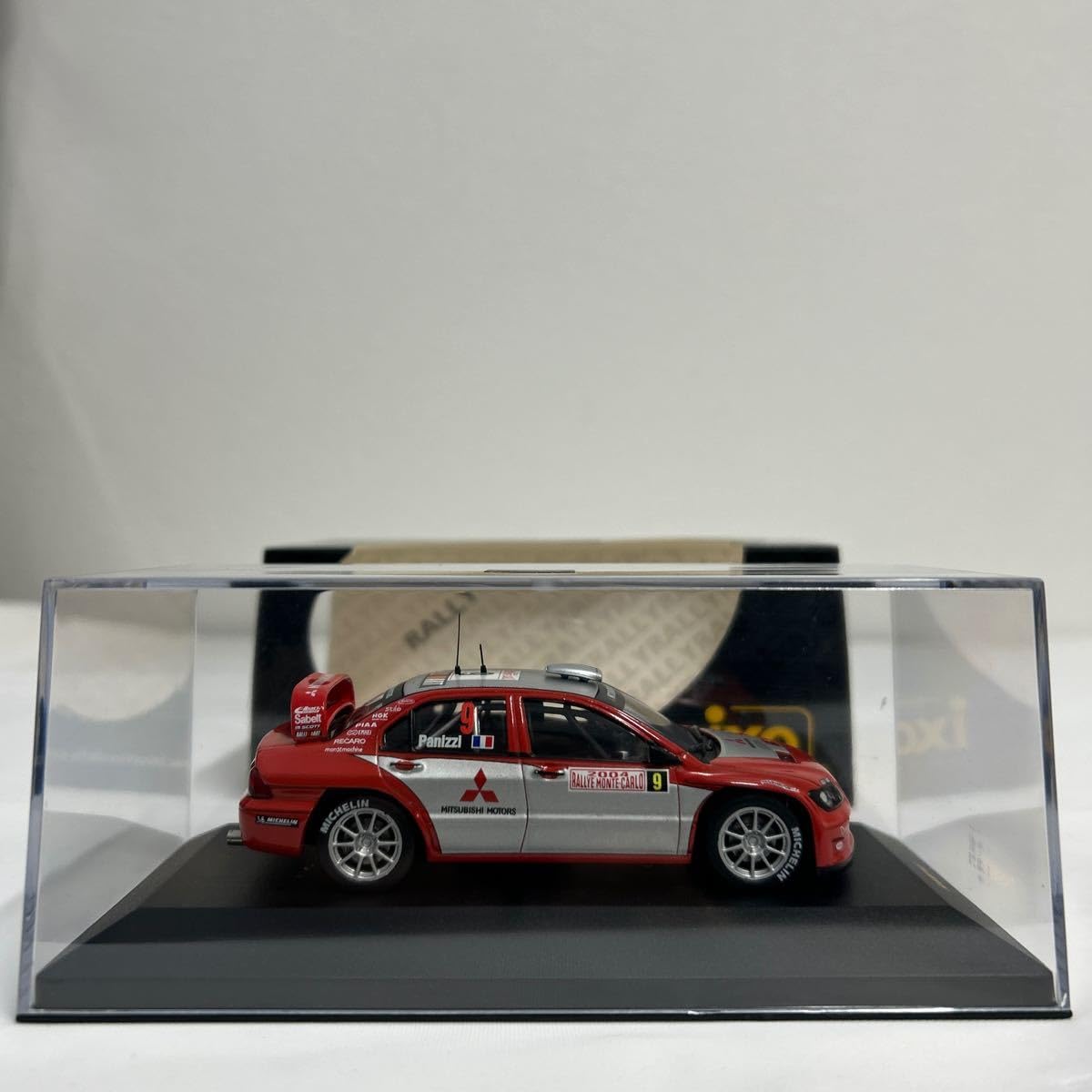 Amazon | ixo 1/43 MITSUBISHI LANCER EVO Ⅷ WRC #9 G.Panizzi