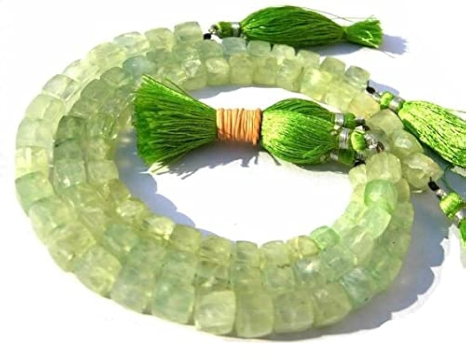 Prehnite briolette haut de gamme en cubes facettés de 6-7mm