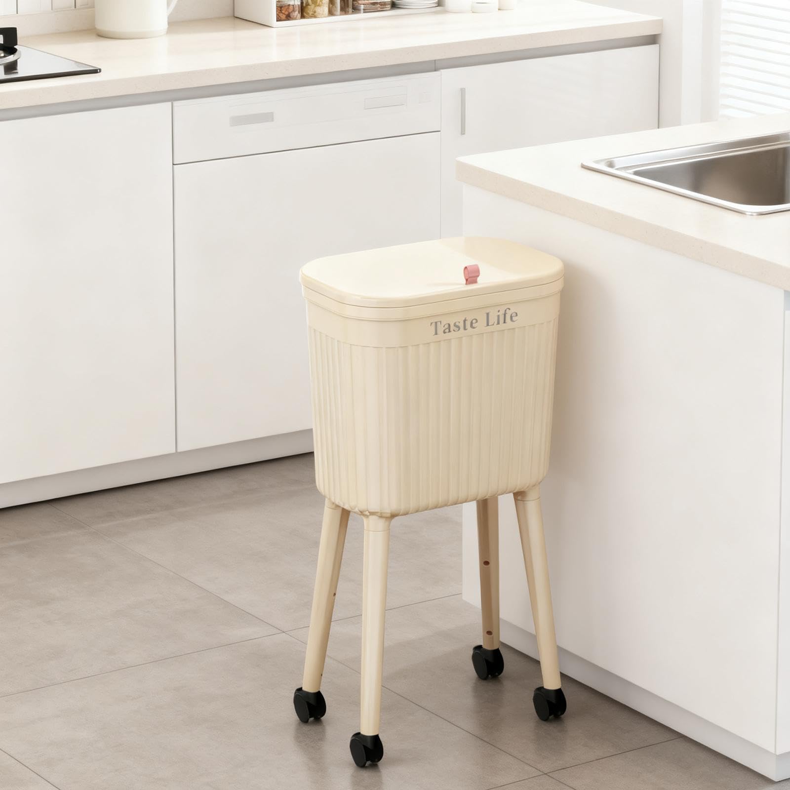 Pattumiera con Ruote Secchio Spazzatura con Coperchio Organizzatore Rifiuti Grande capacità Struttura Ergonomica in PP Adatto a Cucina Soggiorno Uffic, Giallo