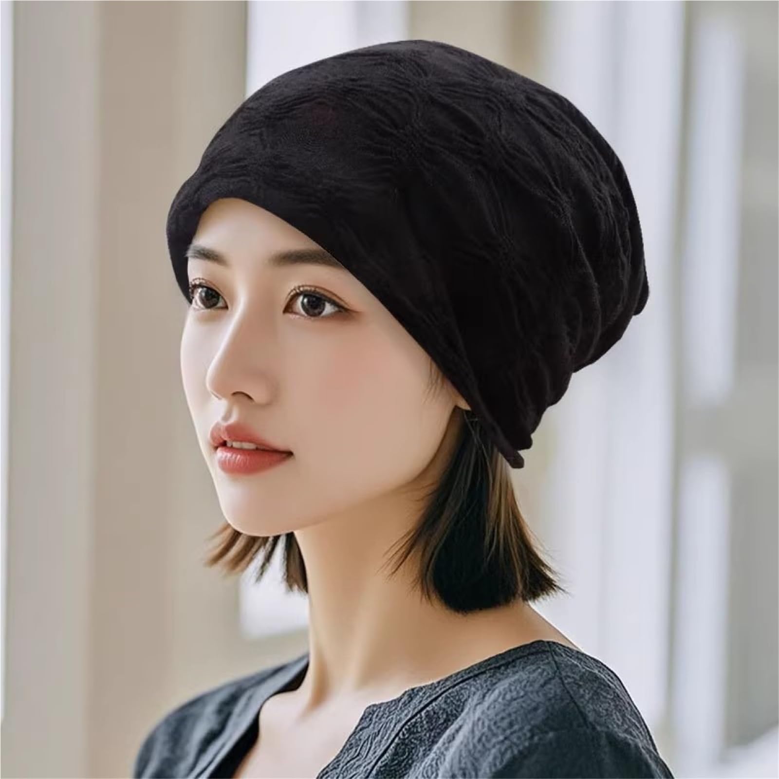 ZTHYSHOZ Women's Wig Short Hair Wig Integrated Hat For Easy Styling Changes, Suitable For Various Occasions(Black)