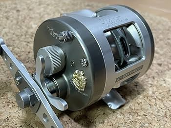 Amazon.co.jp: 稀少 アブ アンバサダー モラム SX1600C MAG