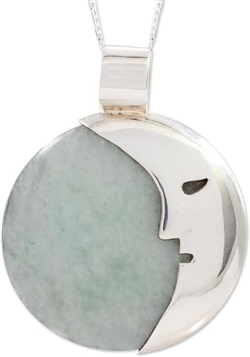 Miniatura 3 de NOVICA Collar con colgante de jade artesanal de plata de ley con luna creciente guatemalteca, sol verde y colgante de 18 pulgadas de largo 0.079 in