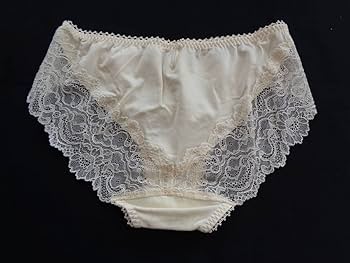 みー　LINGERIEAM ホワイト花柄レース　C75 ショーツM みー様専用 LINGERIEAM ホワイト花柄レース C75 ショーツM
