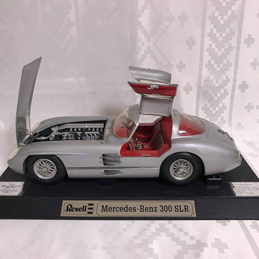 ベンツ プラモデル イチコーの金属玩具 メルセデスベンツ シルバー