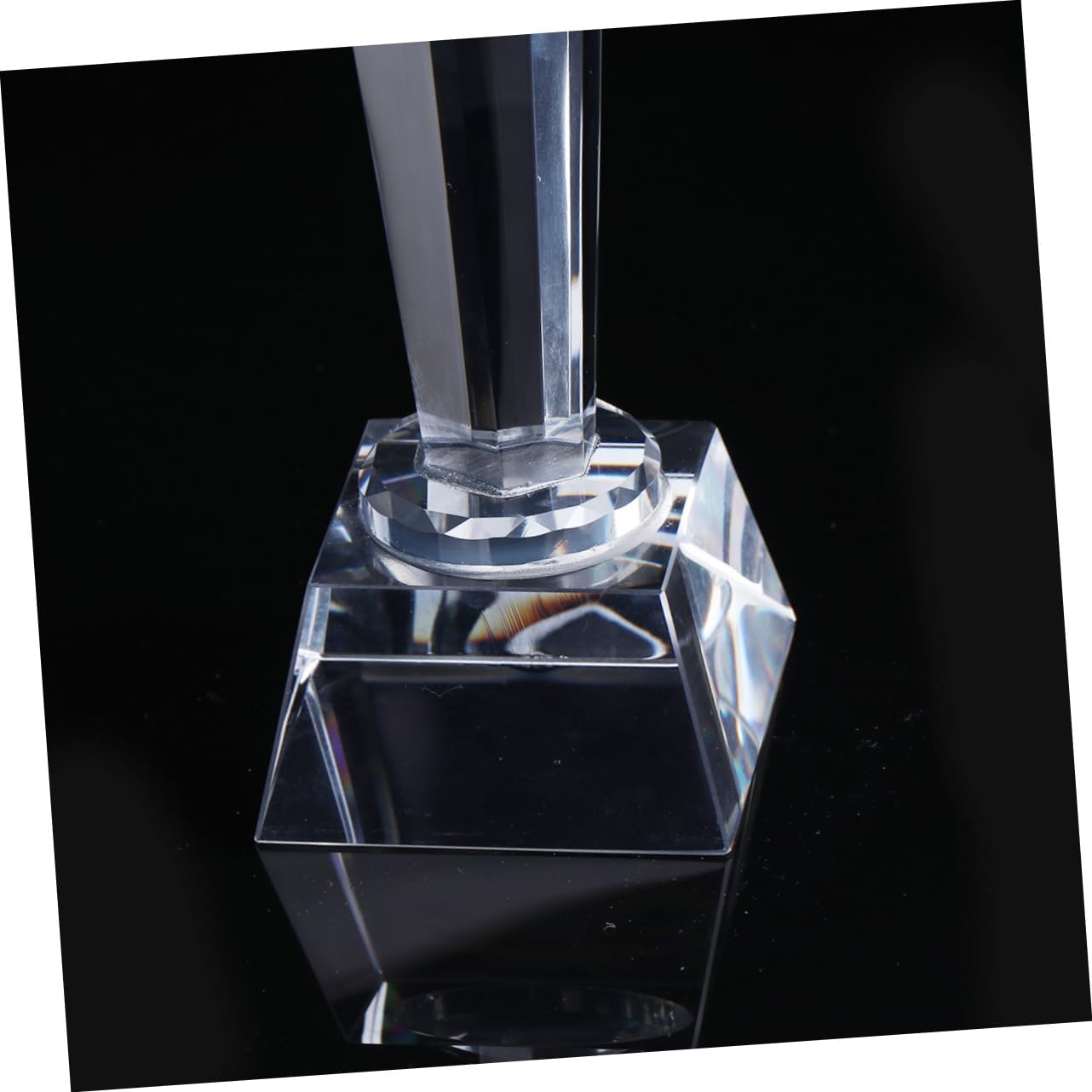 Crystal Soccer Match Trophy Elegant Quartz Design for Tournaments Boys and Girls Awards and Sports Ceremonies and Chic Football Trophy for Celebrating Achievements
