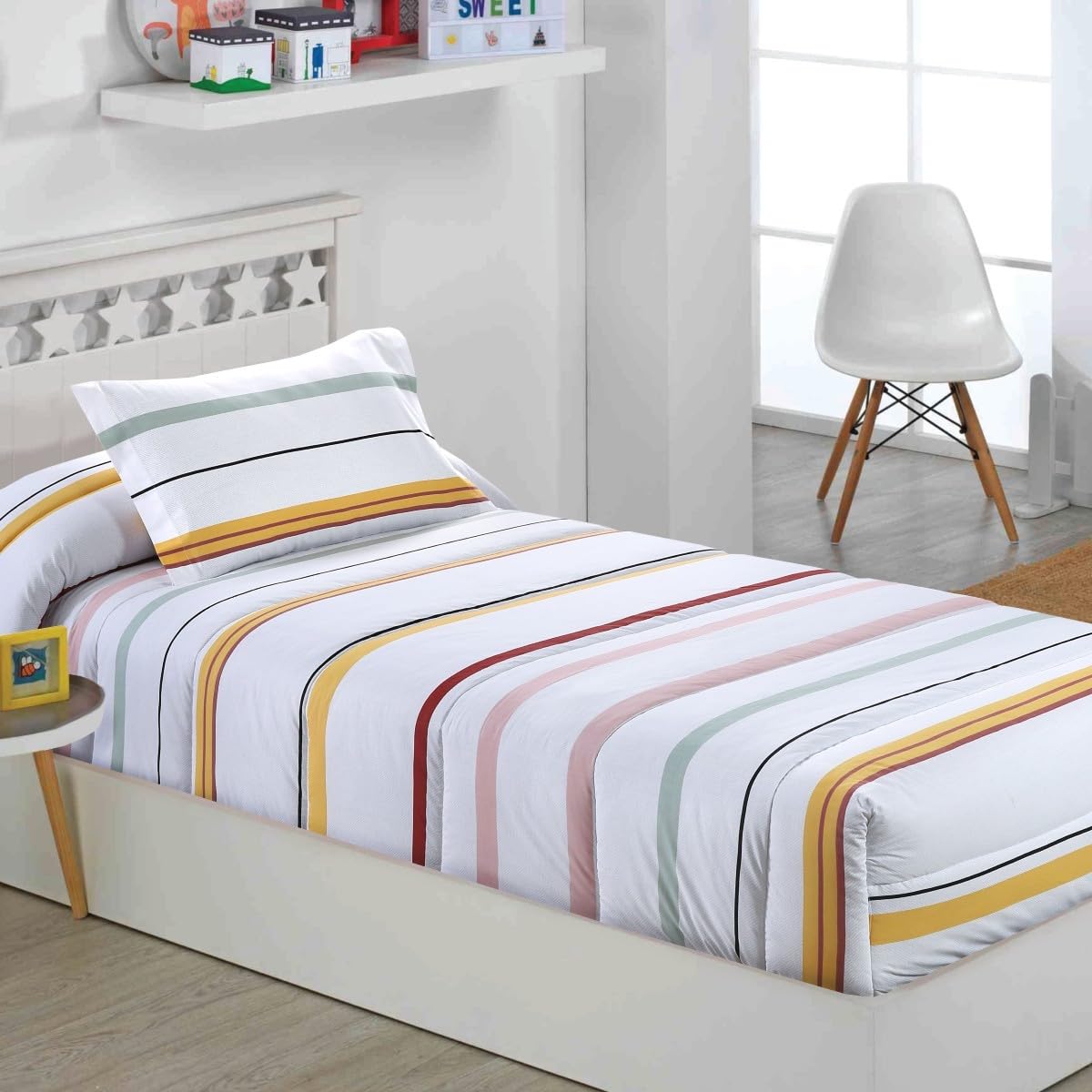 Edredon Ajustable Relleno 350gr Tejido Algodón y Poliester Modelo Xabia Color Único Talla Cama 90