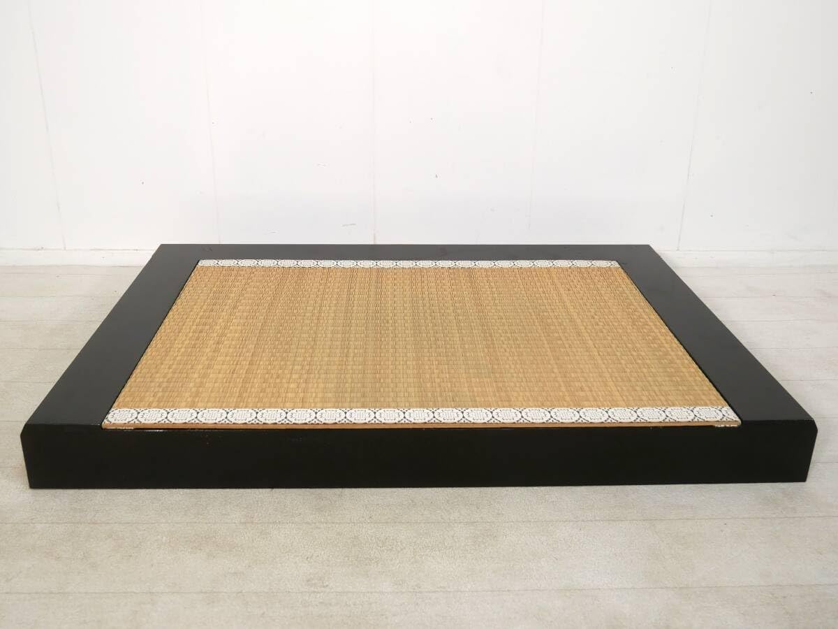 Acase Black Painted Tatami Tatami Tatami Table, No. 30, May Doll at the Noon Festival
