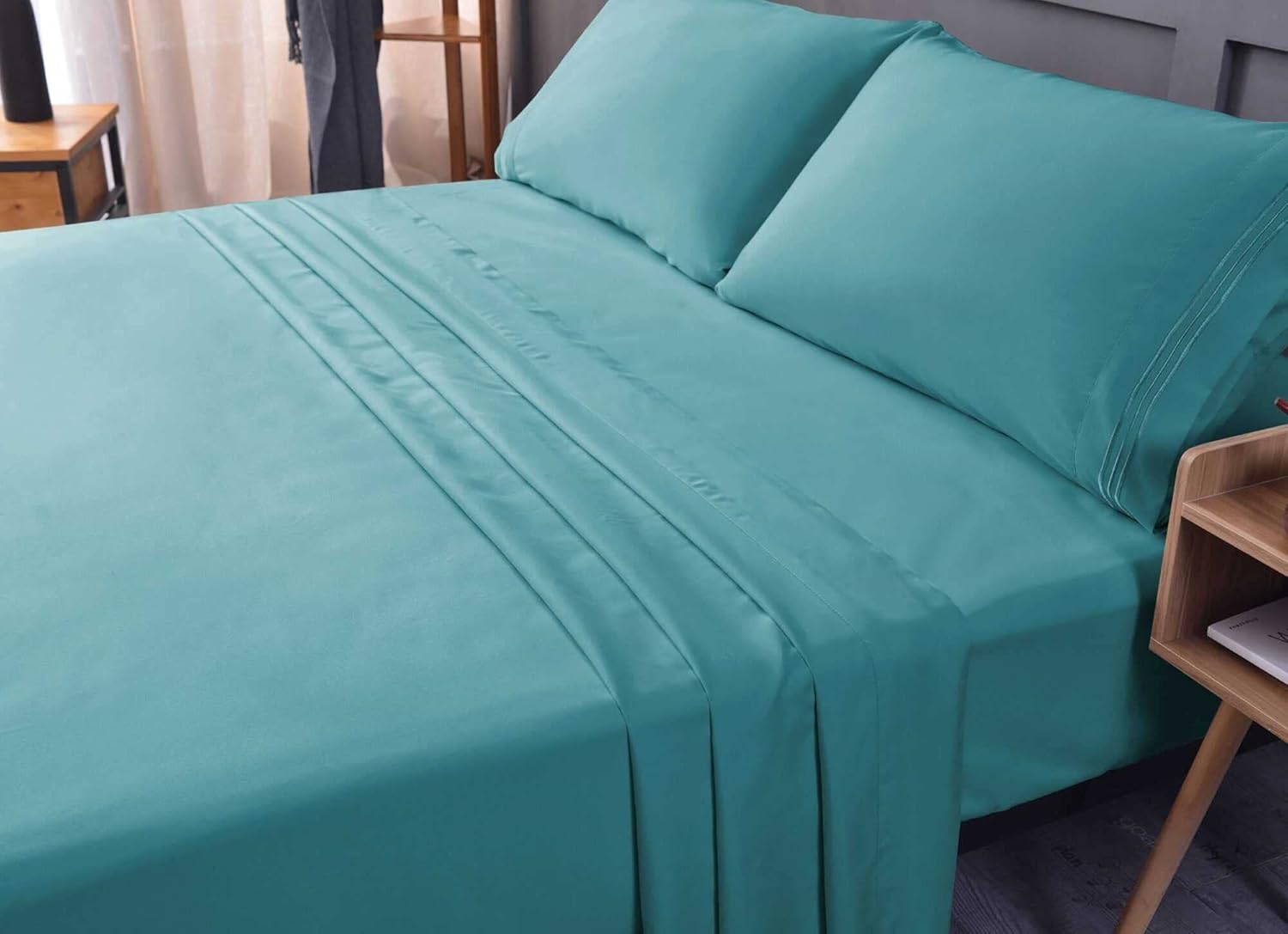 The Season Essentials Wrinkle Free Sheet Sets with Deep Pockets & Stain Resistant, 4 pc, 1800 Thread Count Based, Teal, California King