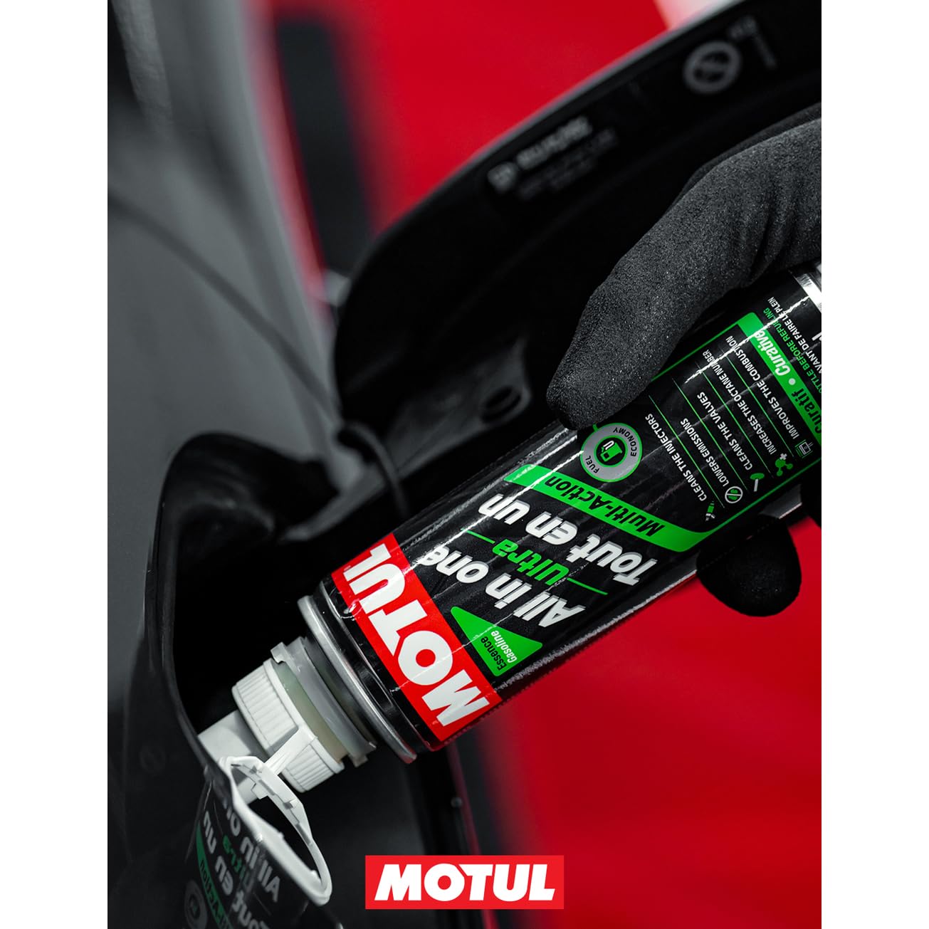 Motul - Additif Tout En Un Multi-Action Essence - Nettoyant Injecteur et Carburateur Curatif - Réduction Consommation et Émissions - Idéal Avant Contrôle Technique - All In One Ultra Gasoline - 300 ml