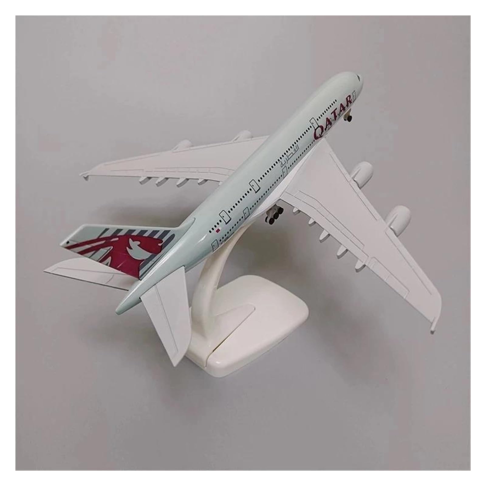 Replica in scala aeroplano 20 Cm Per Qatar Classic 380 Modello Aereo In Lega Metallo Pressofuso Carrello Atterraggio Ruote Giocattoli Da Collezione Per collezioni di visualizzazione