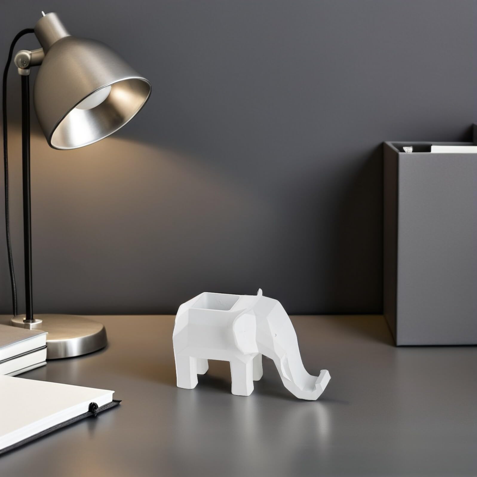 Portapenne da Scrivania a Forma di Animale Geometrico in Resina con Supporto Telefono Organizer Multifunzionale per Ufficio Casa Scuola Contenitore Elegante per Penne e Accessori