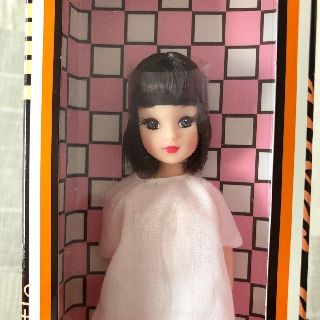 Amazon.co.jp: 日本橋 ちいさなおみせ限定 復刻版 初代 いづみちゃん 