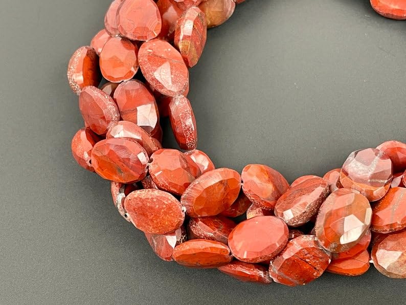 Jaspe rouge naturel en perles ovales pour la création de bijoux uniques haut de gamme