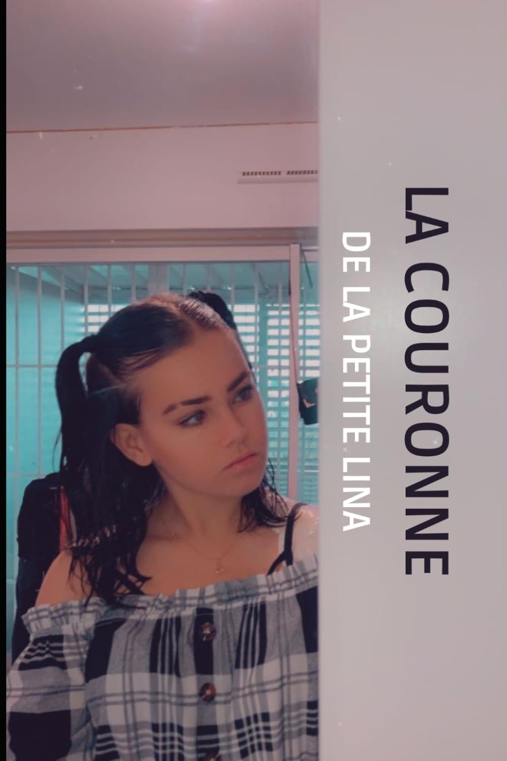 LA COURONNE DE LA PETITE LINA