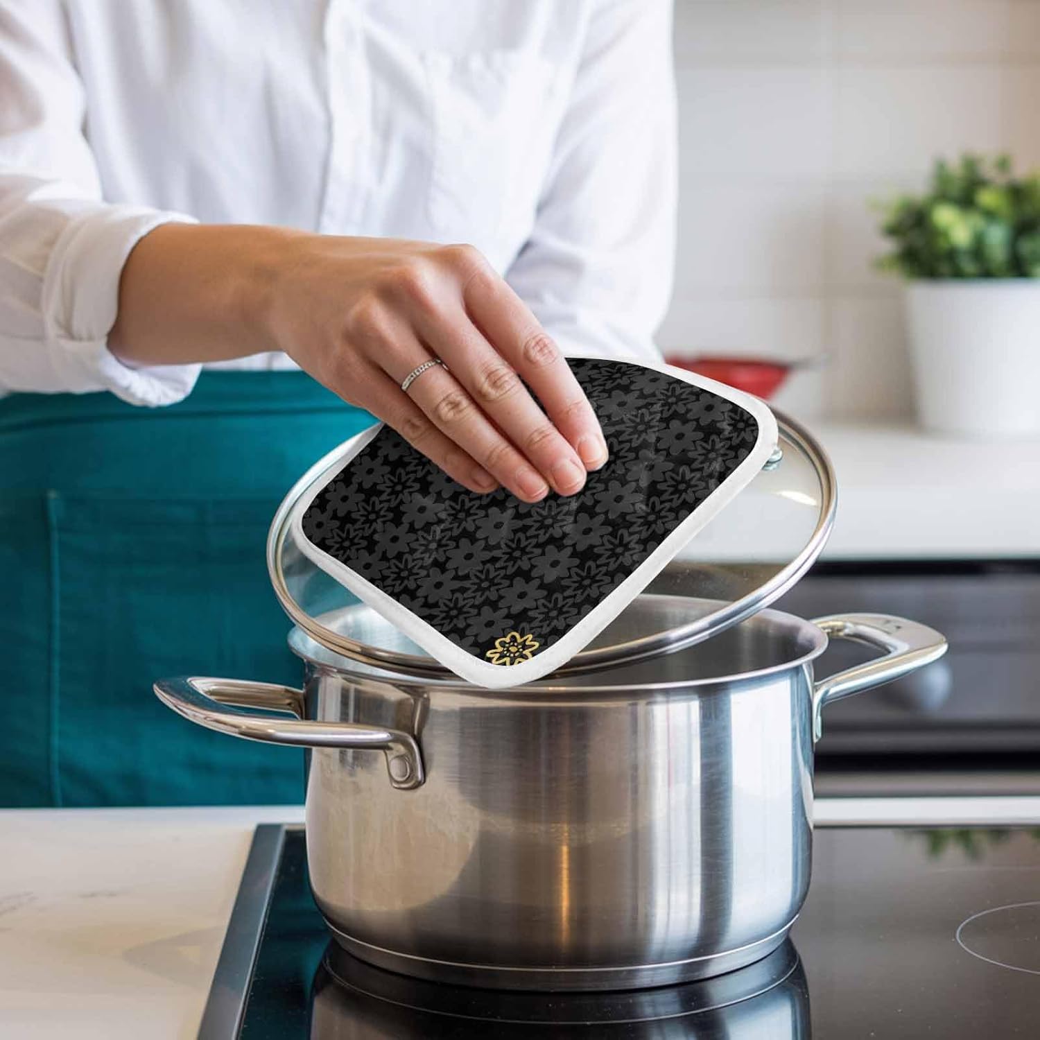 Black Golden Floral Pot Holders for Kitchen Heatproof Potholder, 5 Pack Modern Abstract Art Spring Flowers Hot Pads Multipurpose Oven Pads Cloth Potholders Trivet for Cooking Baking