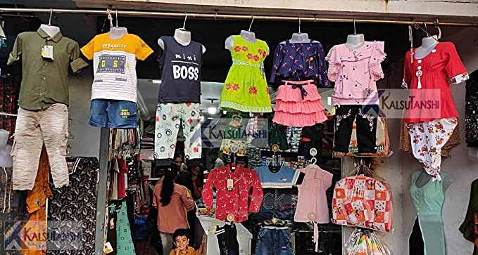 KALSUTANSHI : Kids Half Body Shape White Non Breakable Plastic Dummy Display Hanger Mannequin for Display of Clothes (1-6 Year, 3)