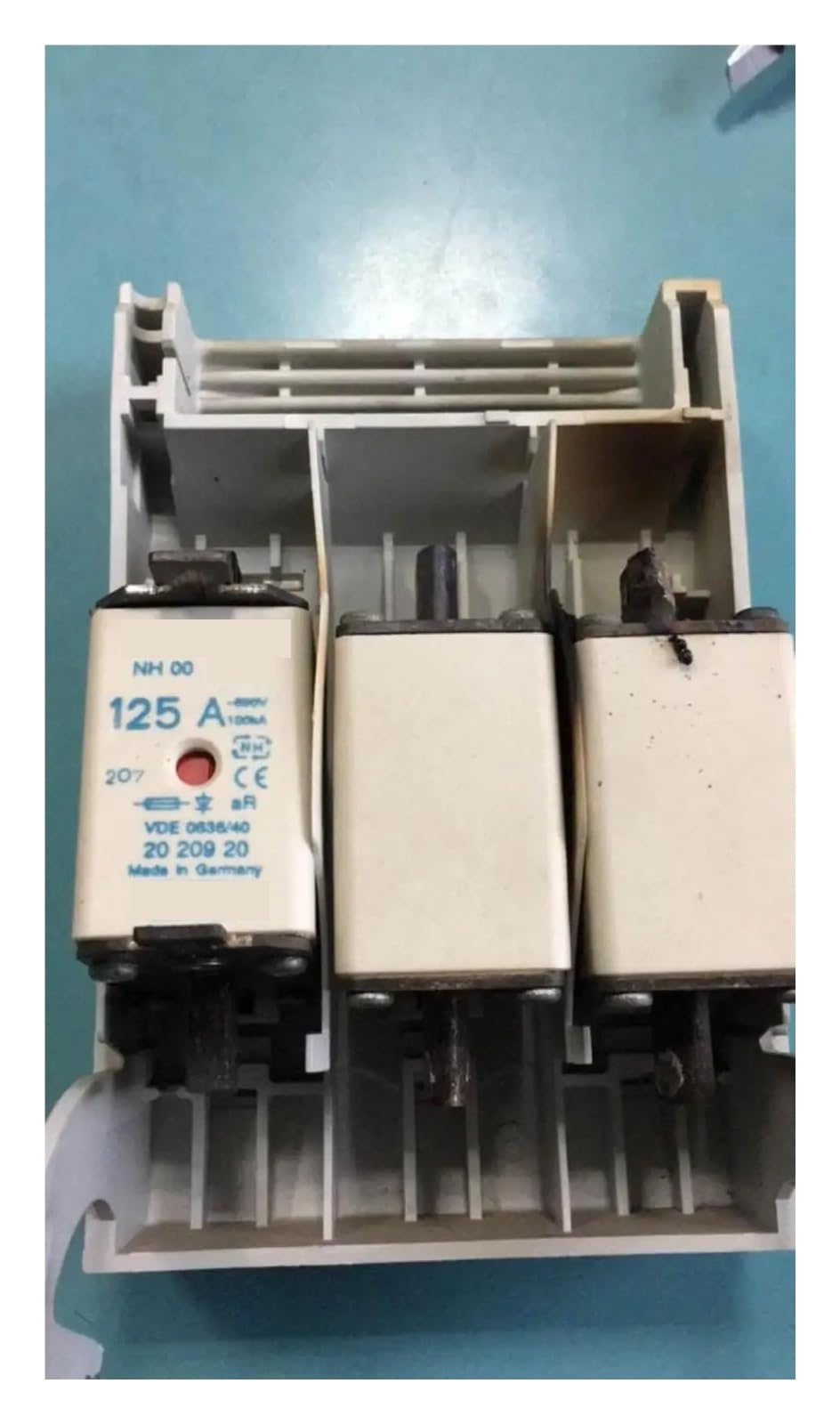 YMUGUEGH Fuses NH00 80A 690V 2020920 aR NH00 63A 100A 125A 690V 2020920 NH00 160A 690V 2020920(NH00 160A 2020920)