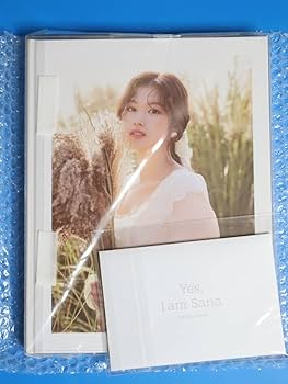 Yes, I am Sana. フォトブック K-POP Yes, I am Sana.（Photobook）【WHITE ver.】 : Sana（TWICE