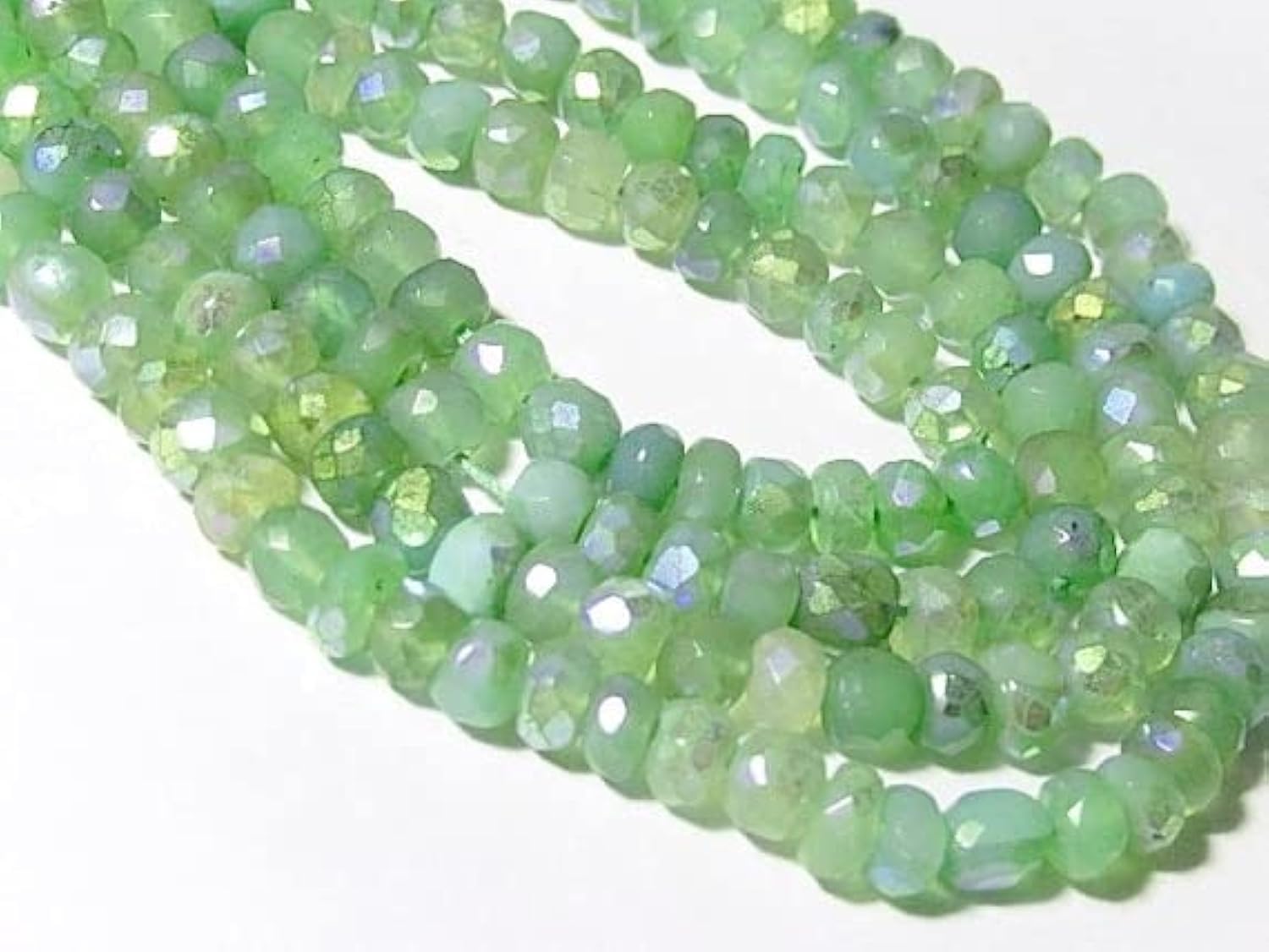 Perles de chrysoprase AB en facettes de 5mm pour des bijoux haut de gamme uniques
