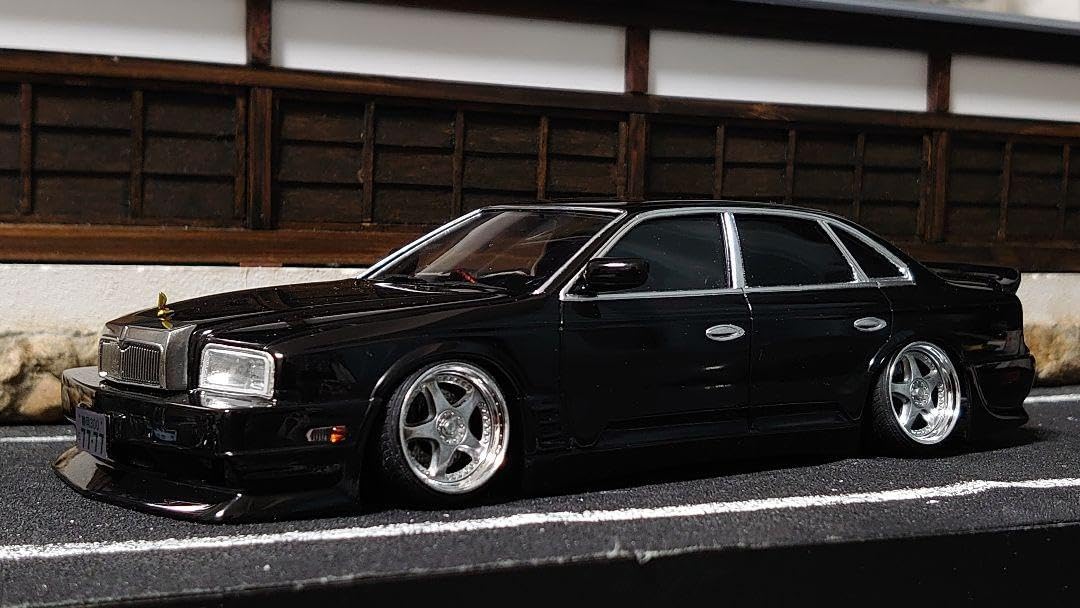 1/24 アオシマ プレジデント アバンギャルド 完成品 アオシマ 1/24 アヴァンギャルド プレジデント 19inch