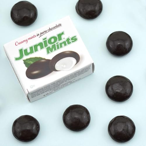 Miniatura 2 de Tootsie Rolls Junior Mints - Mentas cremosas en caramelo de chocolate puro - Mini caja de mentas a granel (3 libras)
