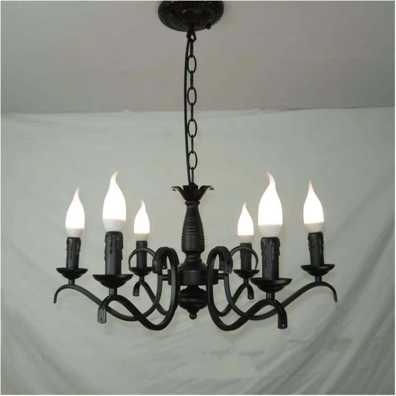 Suspension LED en fer noir pour remplacer un lustre obsolète