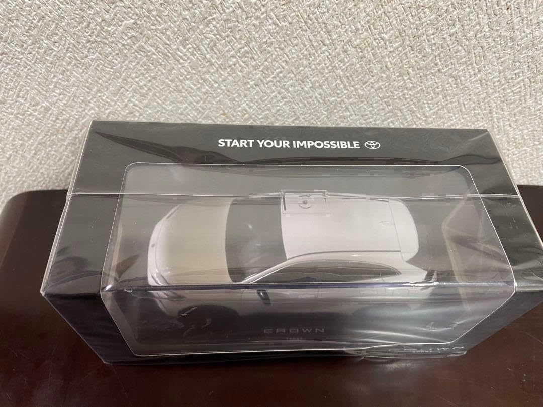 クラウンスポーツ カラーサンプルミニカー プレシャスホワイトパール