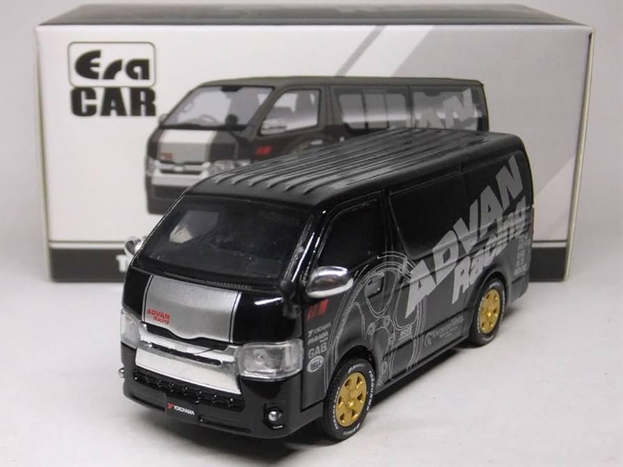ミニカー 1/64ハイエース　海外仕様　4台セット ミニカー 1/64ハイエース 海外仕様 4台セット