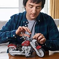 Vista 6 de LEGO Creator Expert Harley-Davidson Fat Boy 10269 Building Kit (1,023 Pieces)