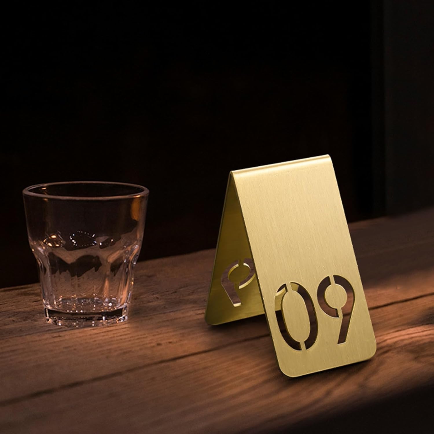Soporte para números de mesa en forma de V, estilo tienda de campaña acrílica de doble cara, perfecto para bodas, restaurantes, cafeterías, múltiples (41-45, 4 x 6,5 cm)
