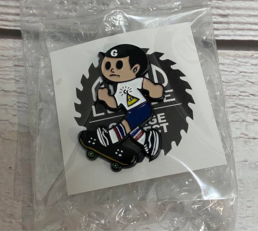 grindlodge ピンバッジ　とびたくんオレンジ grindlodge ピンバッジとびたくんオレンジ