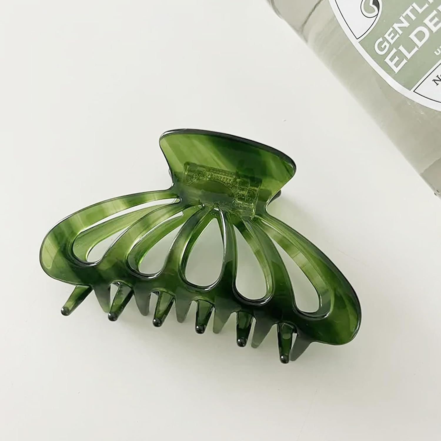 1 piece of luxurious green diagonal plastic hair clip for women, suitable for various daily wear, outdoor dressing, beautiful and fashionable dressing for women，Green Plastic Hair Claw Clip image 4