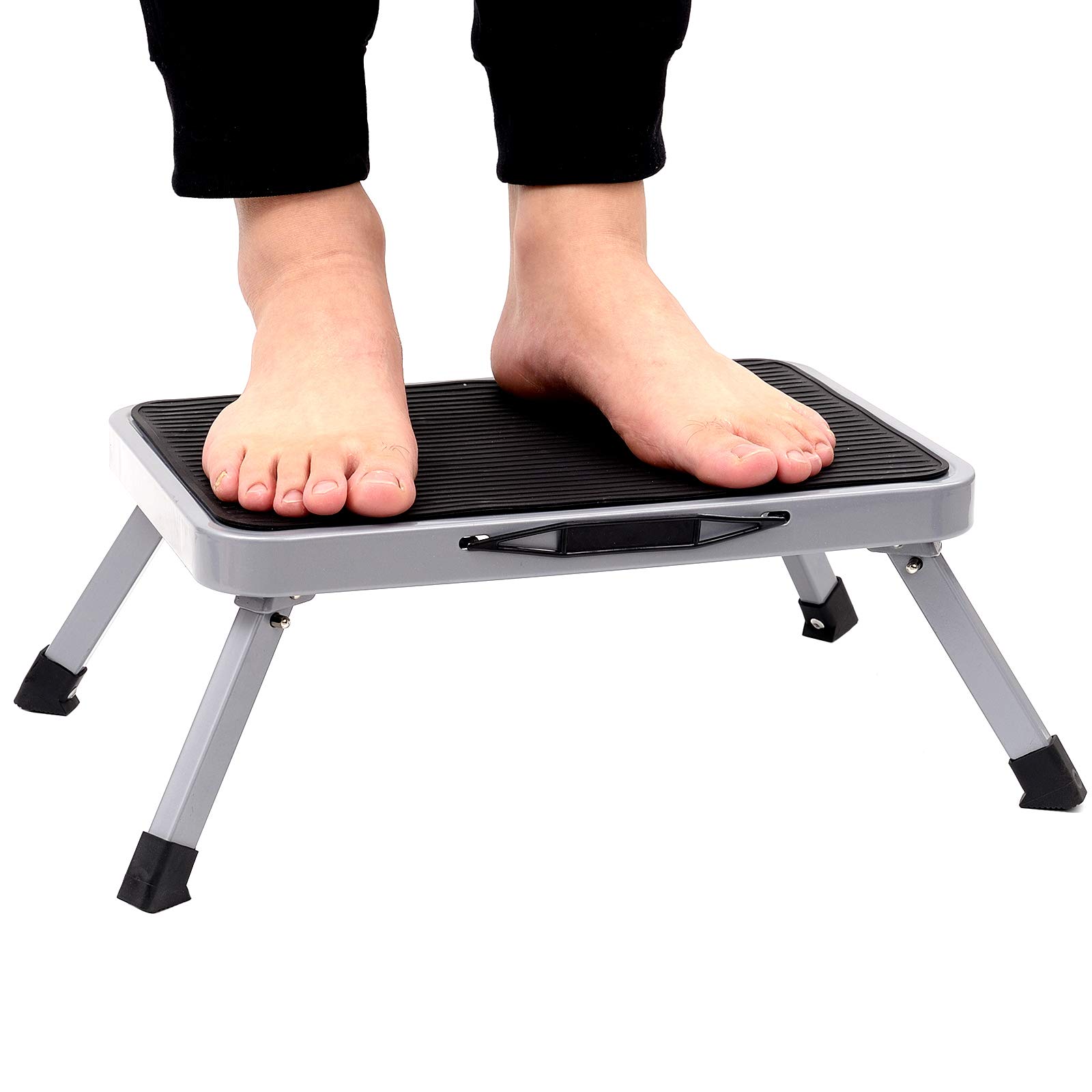 212 Main 12.2 x 11.9 x 31.3 in. Lucca Snack Table Set Oyster Gray - 5 Piece