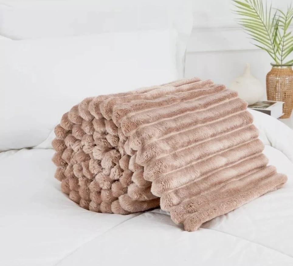 Luxury Product Ribbed Fleece Throw Blanket, Chunky Cord, Faux Fur, King Size 240 x 200 cm, Warm, Cosy, Larg Throw (beige)
