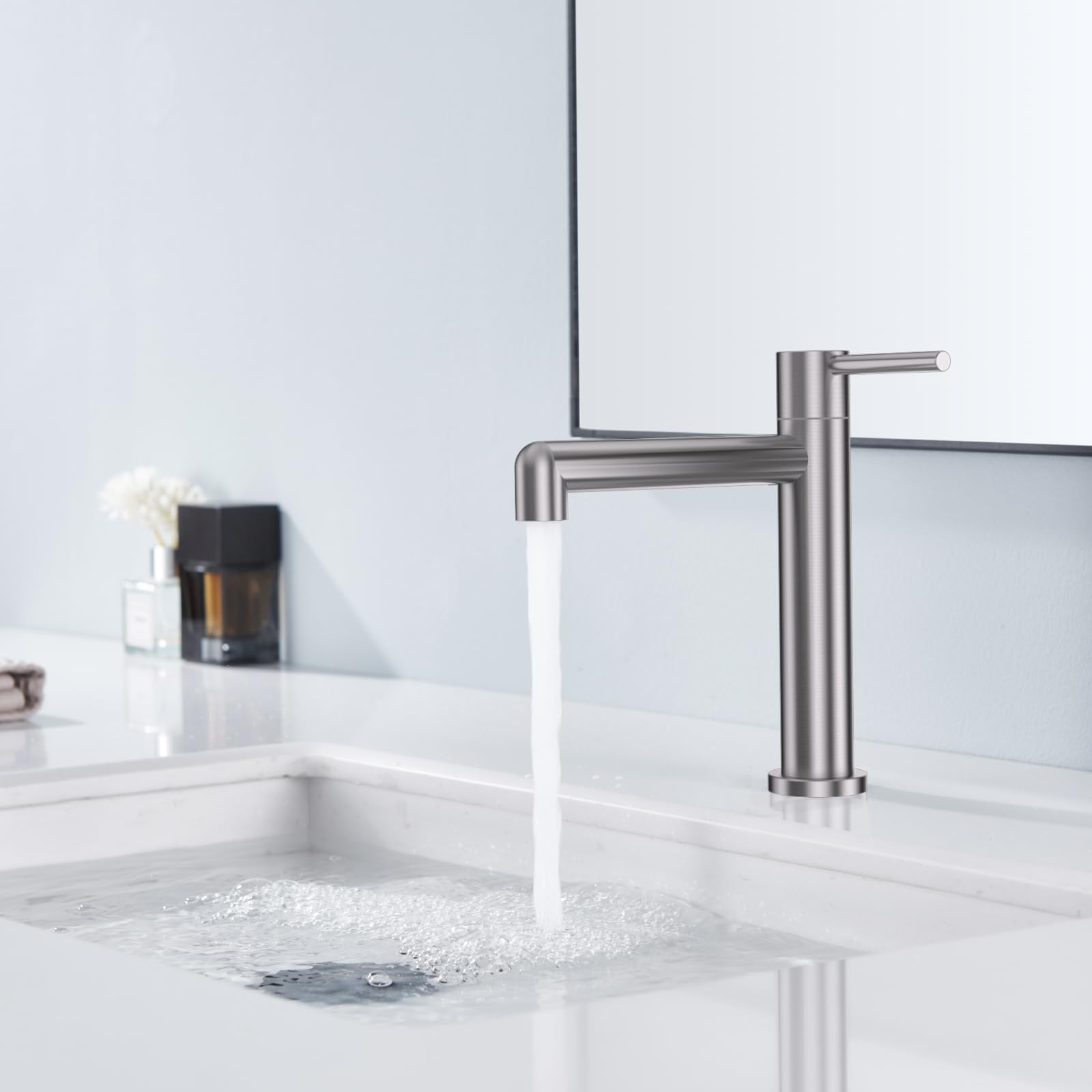 Robinet Lavabo Eau Froide DETBOM - Acier Inoxydable - Bec 114mm - Aérateur Amovible - Économie D'eau - Argent