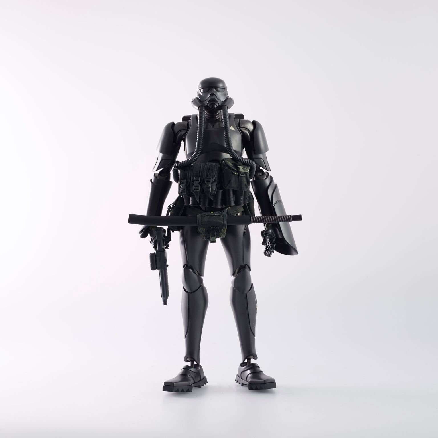Amazon.com: threeA SHOWA TK Black Sun Commando Trooper 1:6 Scale