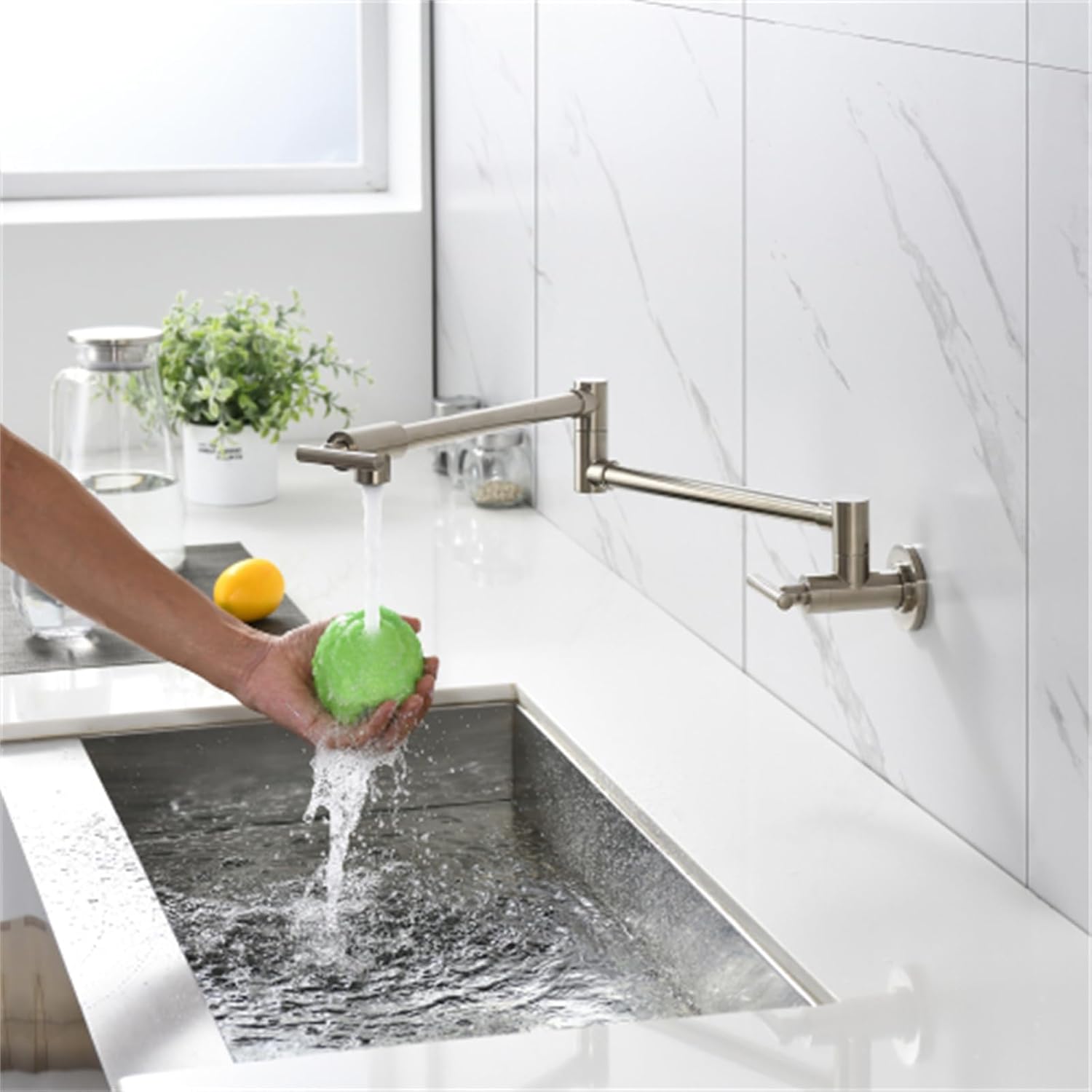 Wall-Mounted Foldable Kitchen Pot Faucet Water Filter, rotatable and Foldable, Suitable for Home Bathroom Sinks