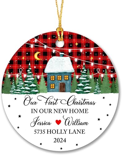 Adorno de Navidad con texto en inglés Our First Christmas in Our New Home, adorno de Navidad personalizado para el Sr. y la Sra. Inauguración de la